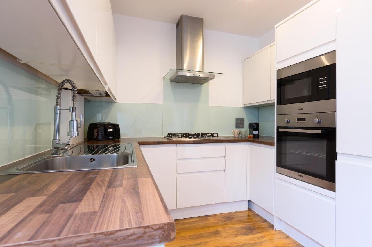 Spacious 4 Bedrooms Flat In New Oxford Street London Bagian luar foto